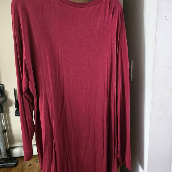 Top - Picture 2 of 2